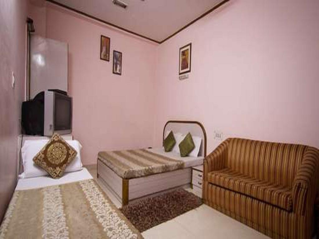 Hotel Woodland Deluxe New Delhi Extérieur photo
