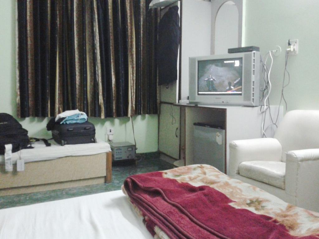 Hotel Woodland Deluxe New Delhi Extérieur photo